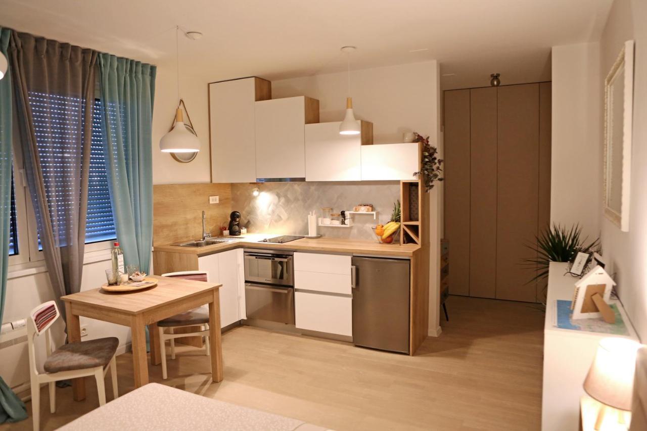 Studio Apartment Camino With Parking Задар Екстериор снимка