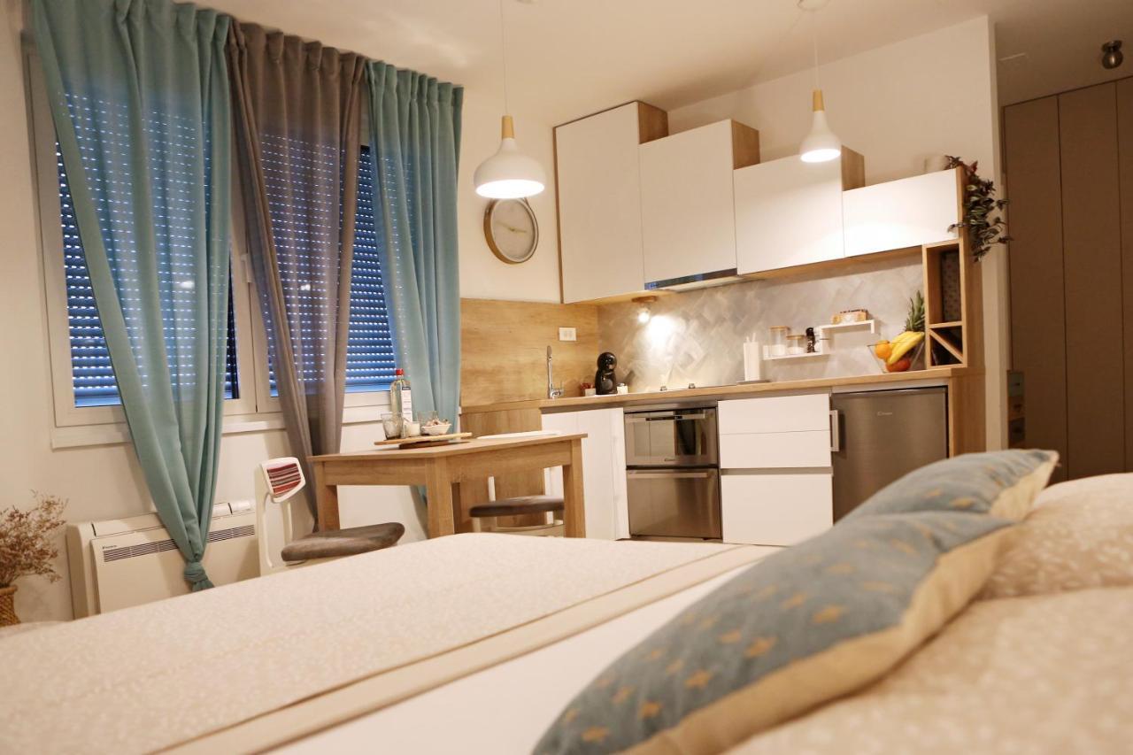 Studio Apartment Camino With Parking Задар Екстериор снимка