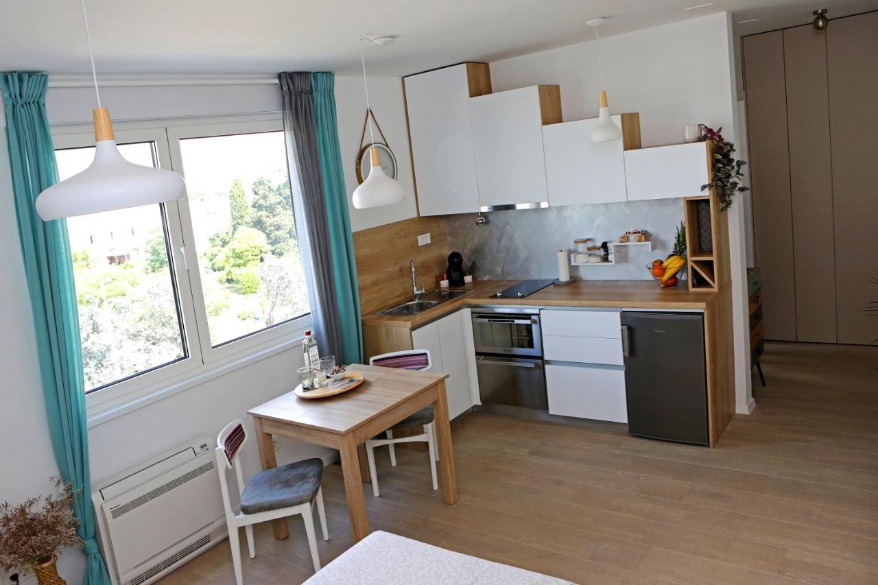 Studio Apartment Camino With Parking Задар Екстериор снимка